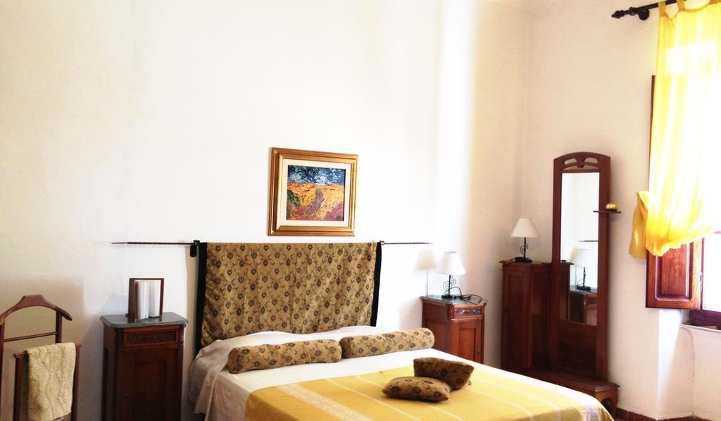 Vila Residenza Via Roma 3 La Maddalena  Exteriér fotografie